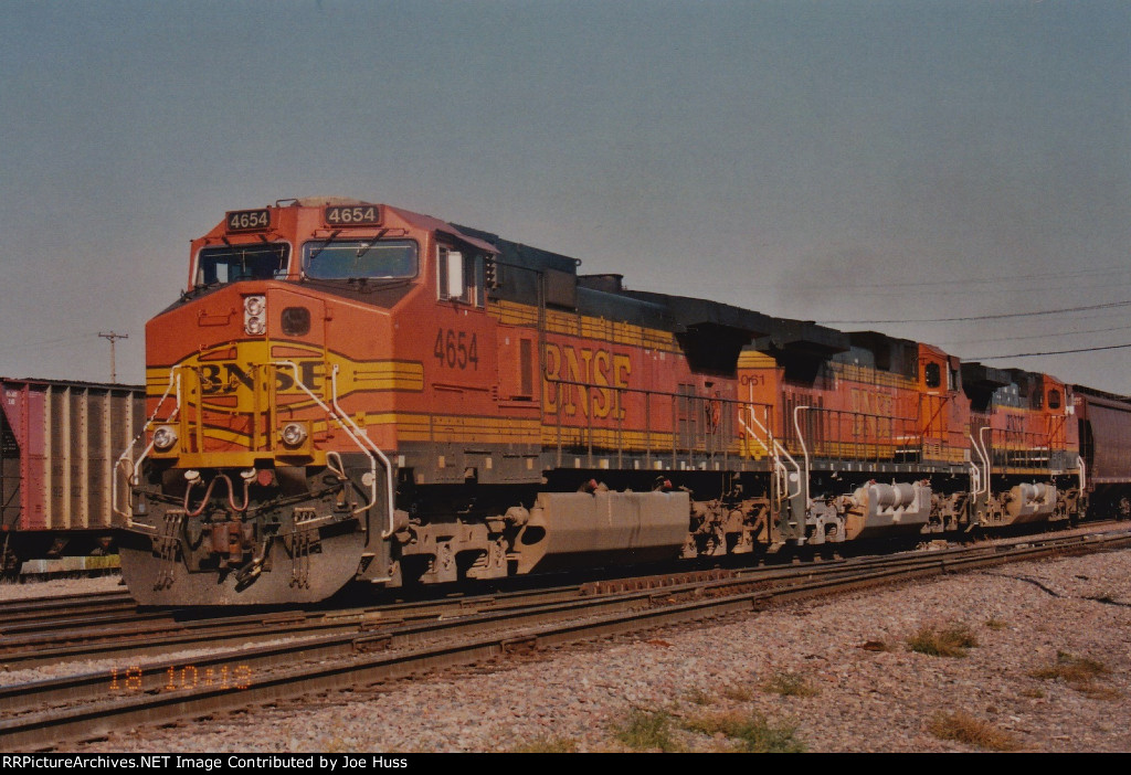 BNSF 4654 East